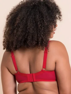 Pucker Up Plunge Bra - Red