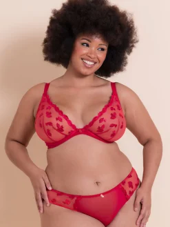 Pucker Up Plunge Bra - Red