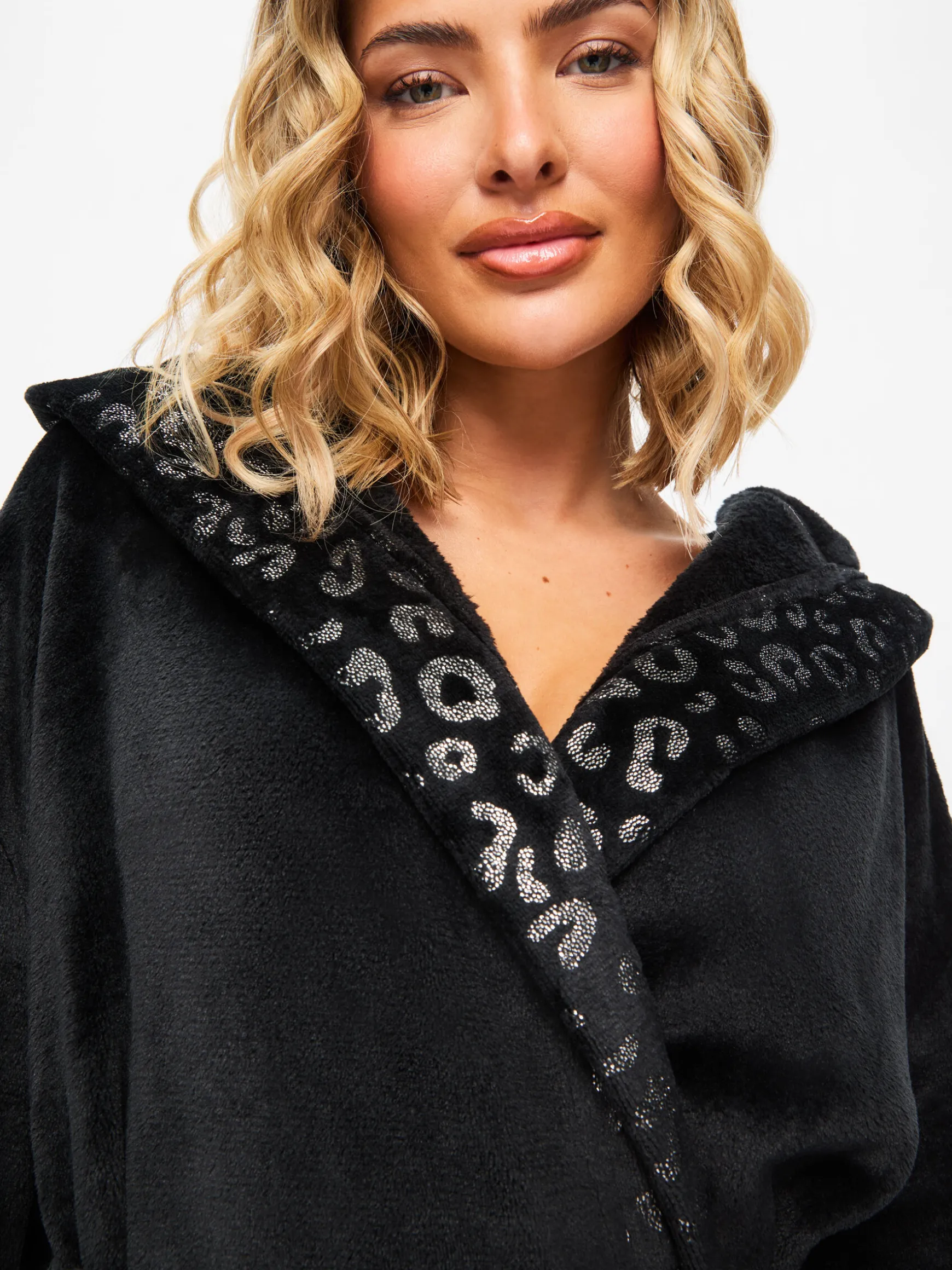 Signature Sparkle Fluffy Robe - Black