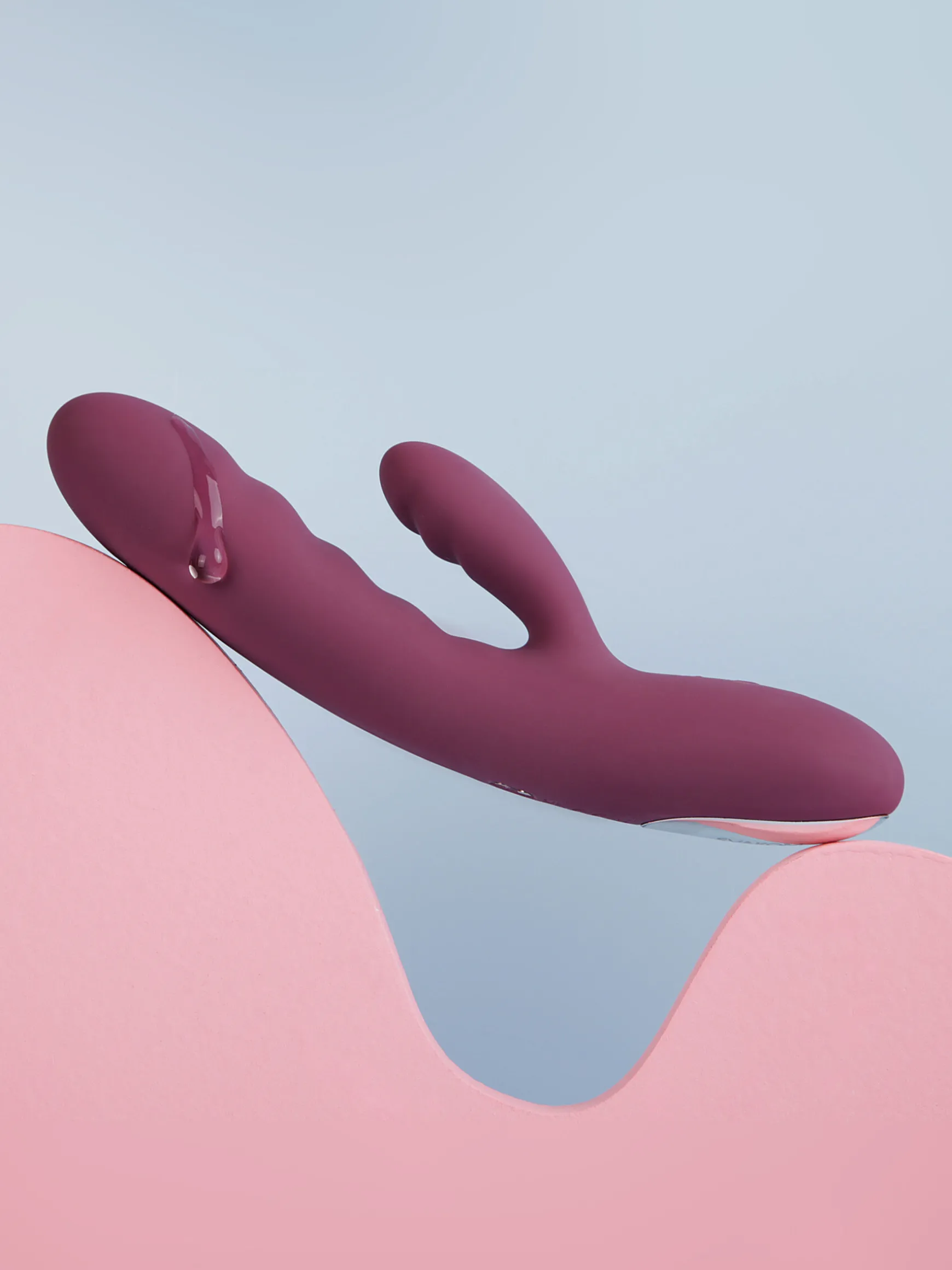 Svakom Avery Powerful Thrusting Rabbit Vibrator